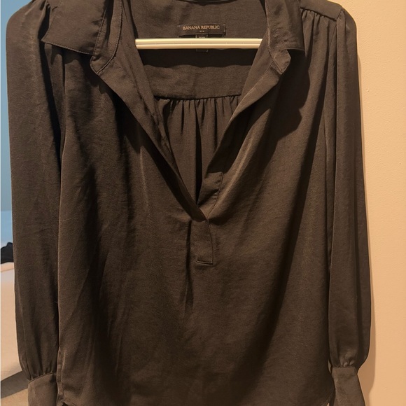Banana Republic Women's Charcoal Blouse - Picture 1 of 4